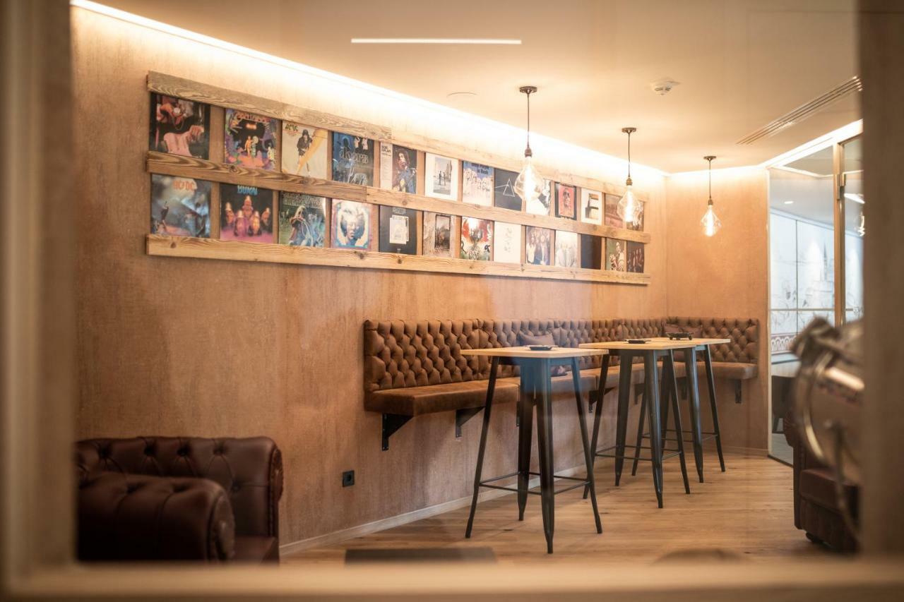 Aktiv- Und Wellnesshotel Traube- Post Curon Venosta Buitenkant foto